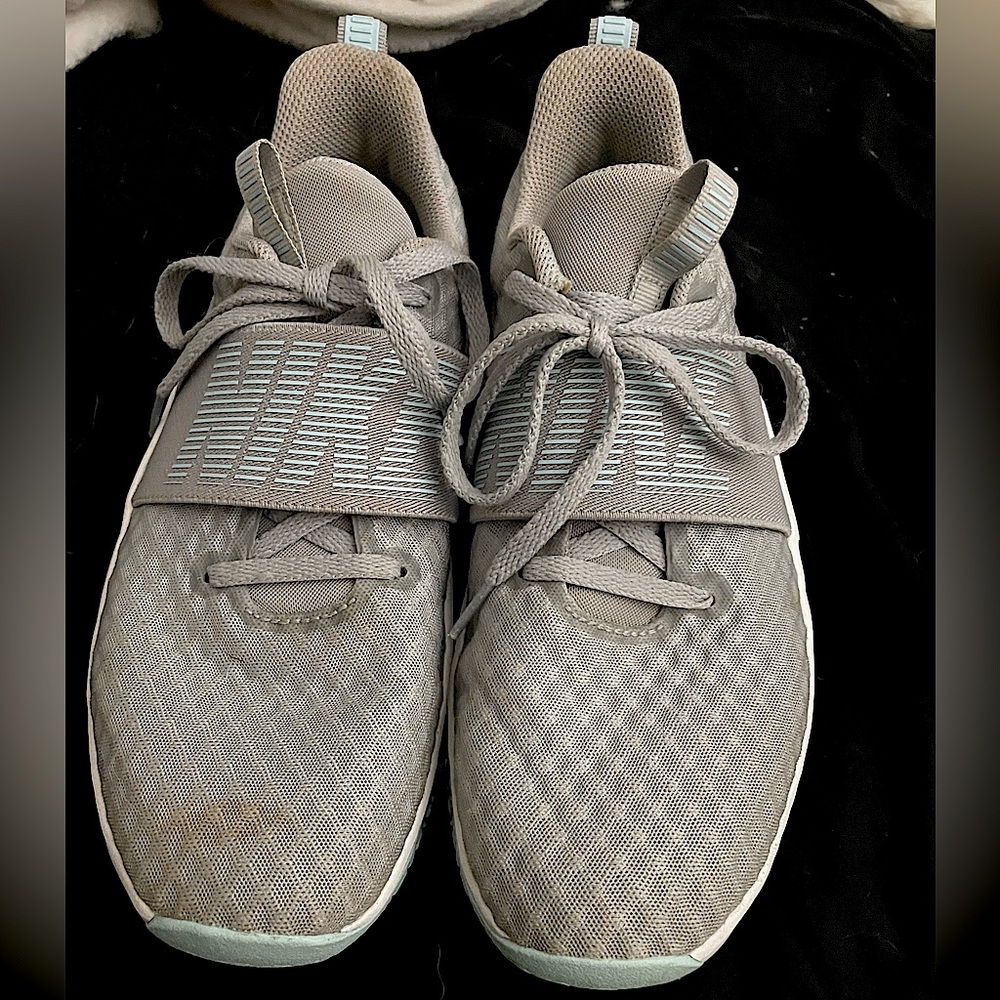 Nike Womens Renew In Season Tr 9 Running Shoes Gray.